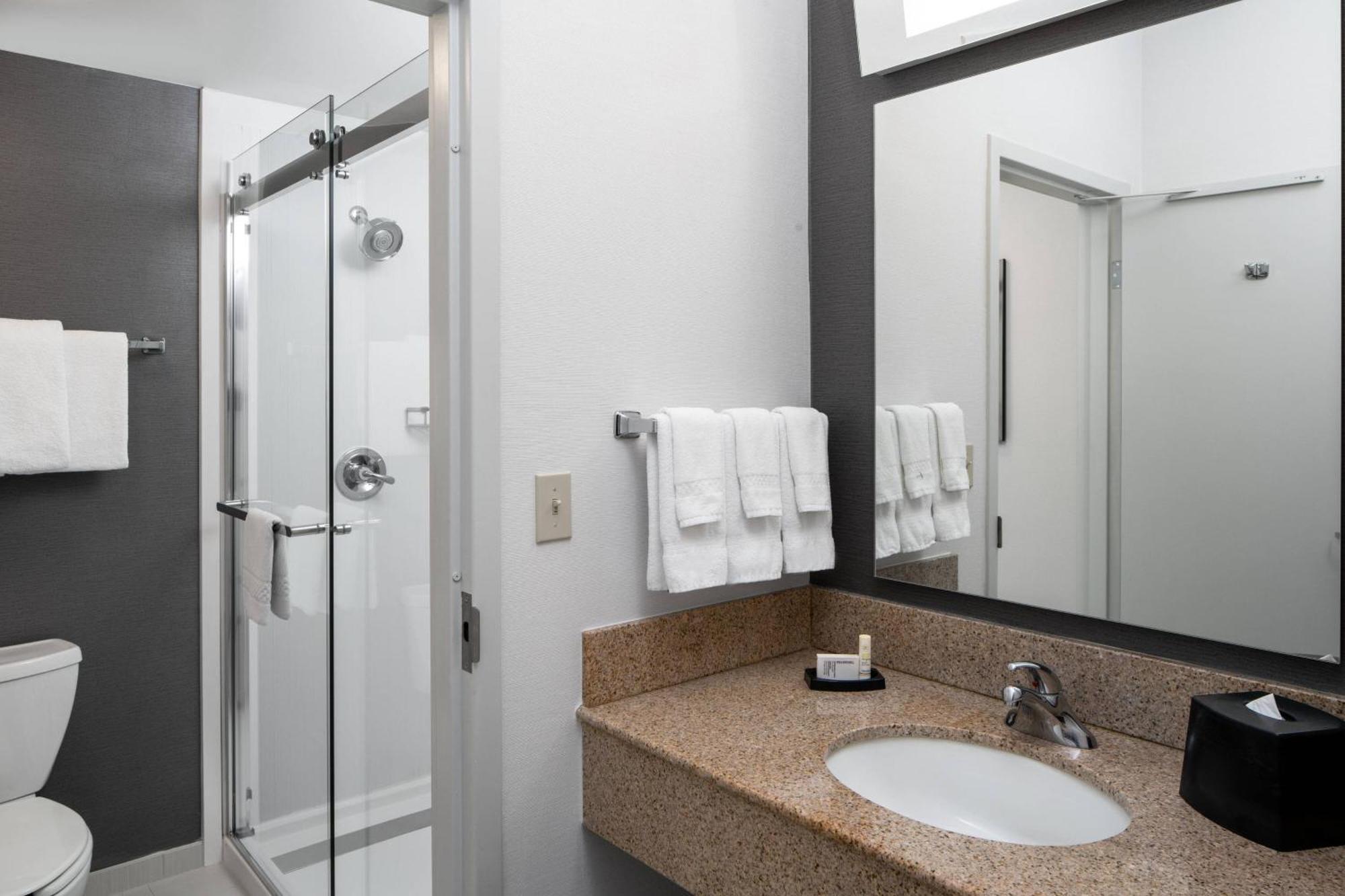 Courtyard By Marriott Dulles Airport Herndon/Reston Ngoại thất bức ảnh