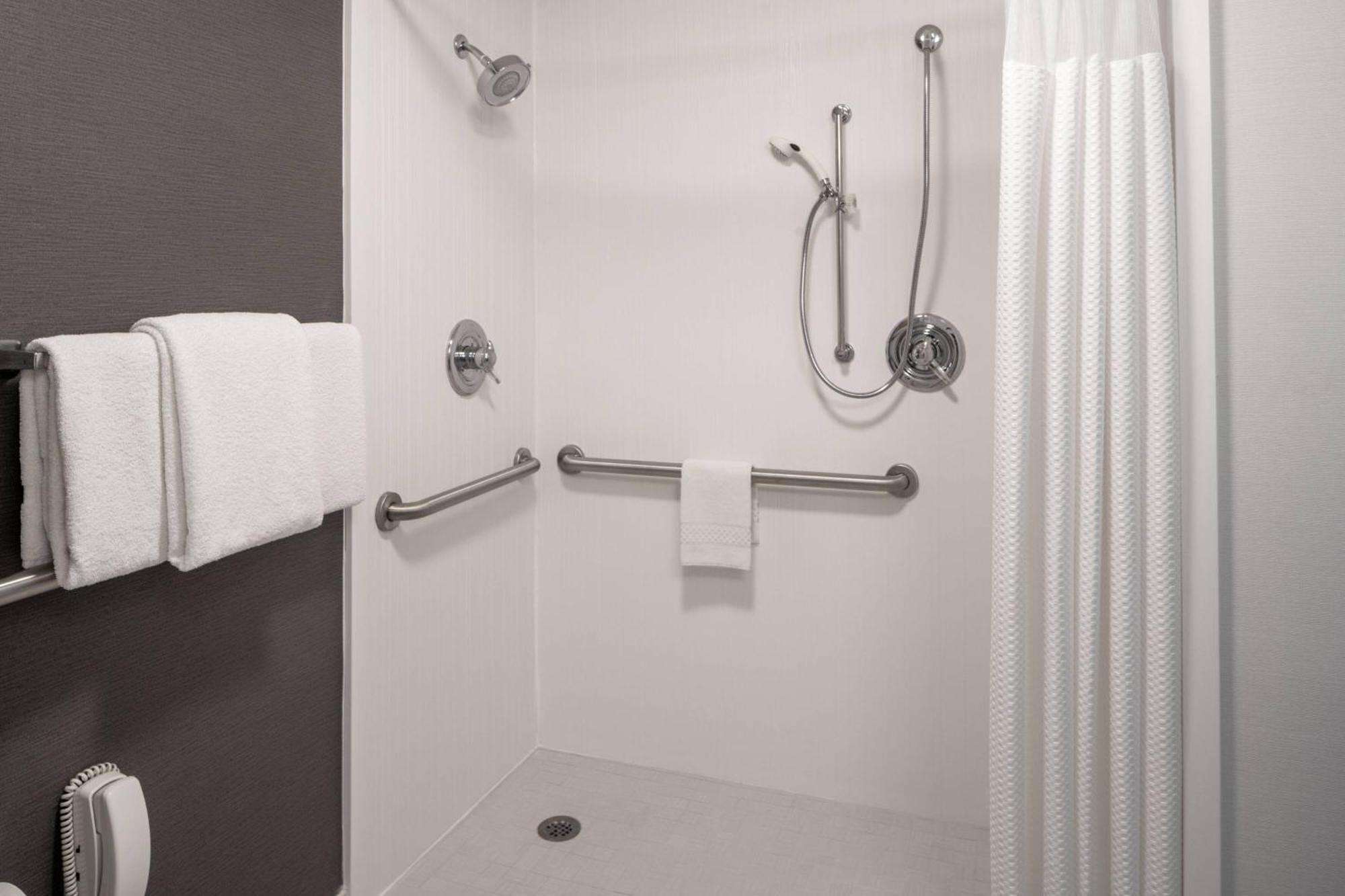 Courtyard By Marriott Dulles Airport Herndon/Reston Ngoại thất bức ảnh