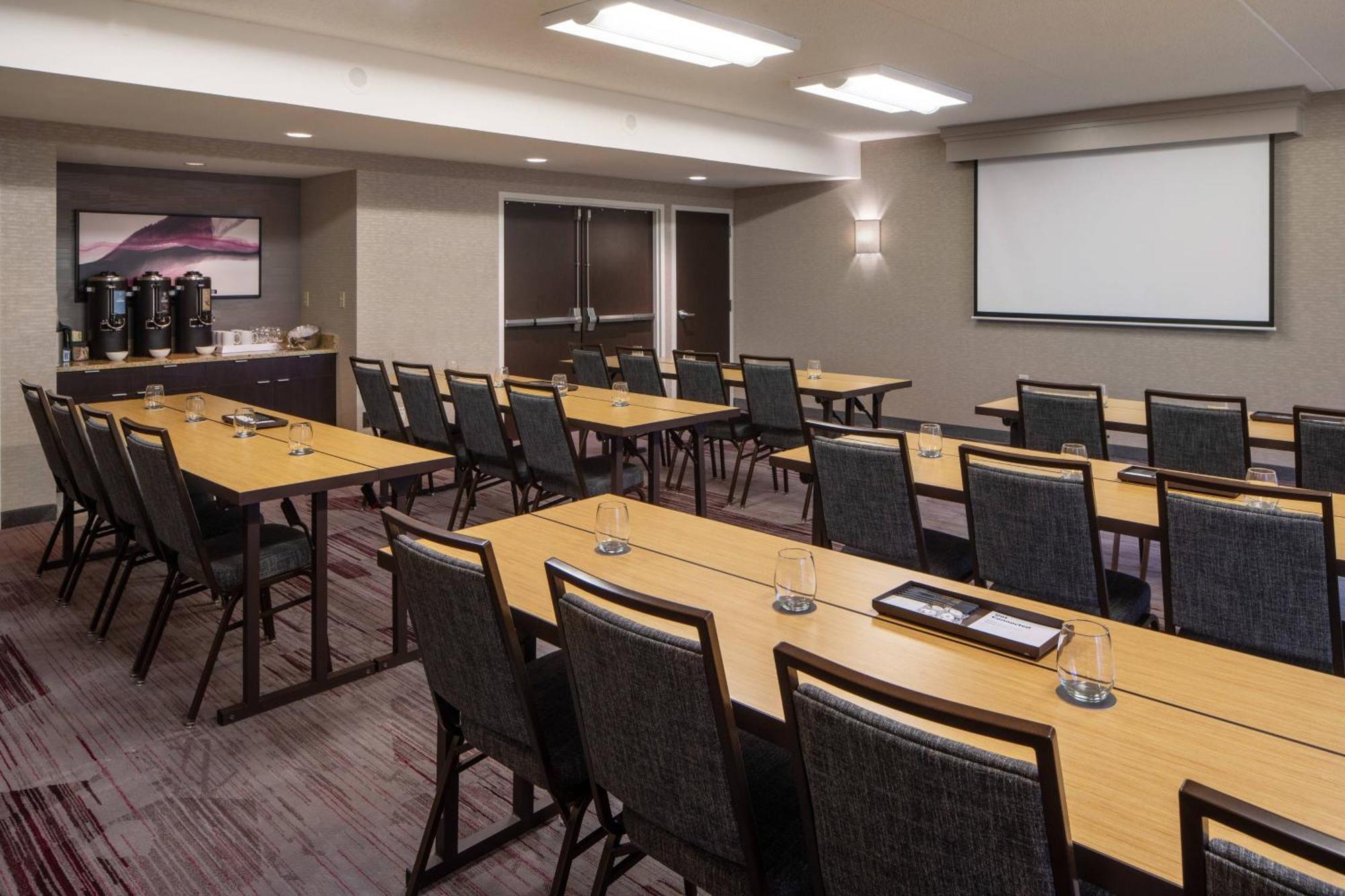 Courtyard By Marriott Dulles Airport Herndon/Reston Ngoại thất bức ảnh